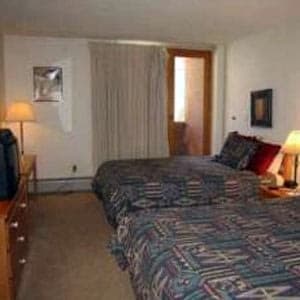 Spruce Lodge