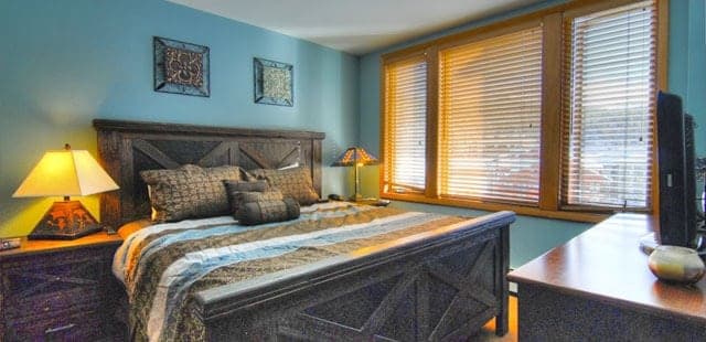Zephyr Mountain Lodge