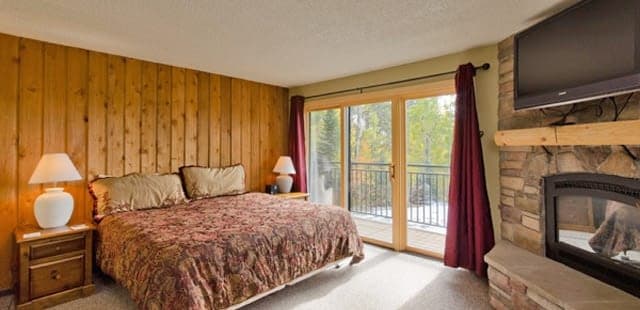 Scandinavian Lodge and Condominiums