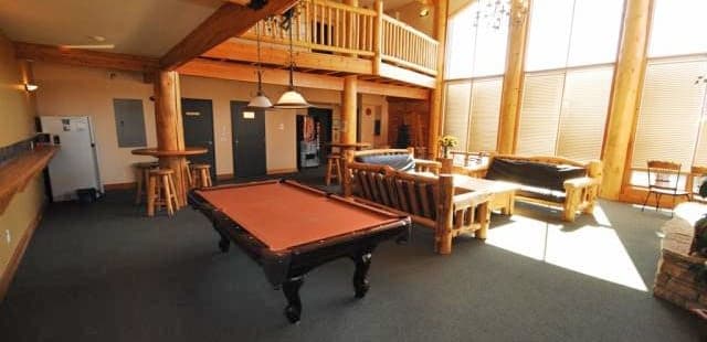 Grizzly Lodge