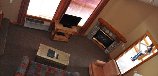 Lizard Creek Lodge