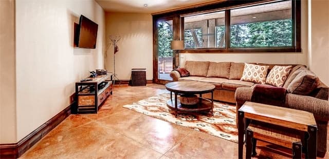 Rocky Mountain Lodge