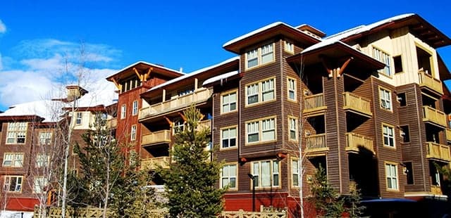 Summit Lodge