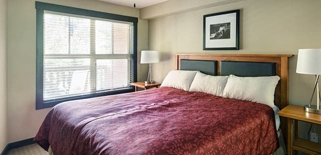 Peaks Lodge