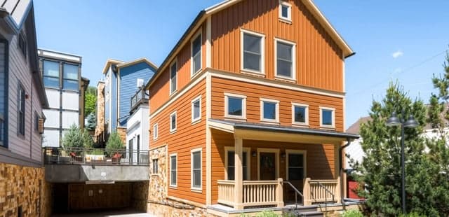 High Peak on Park Home