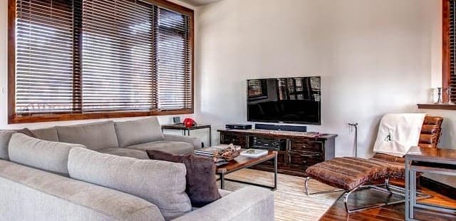 Cawha Outlook Chalet