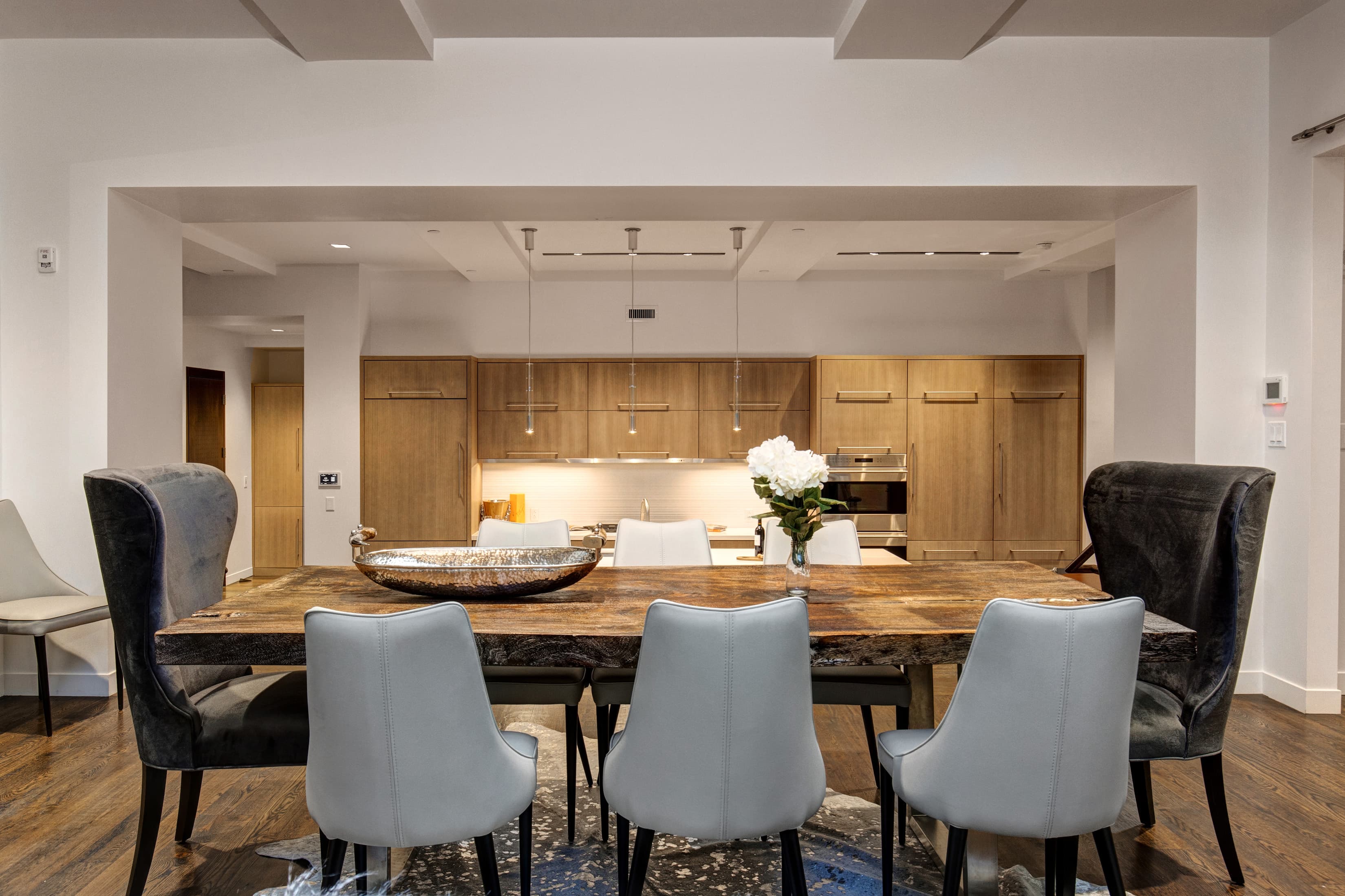 Dining table seats 8+