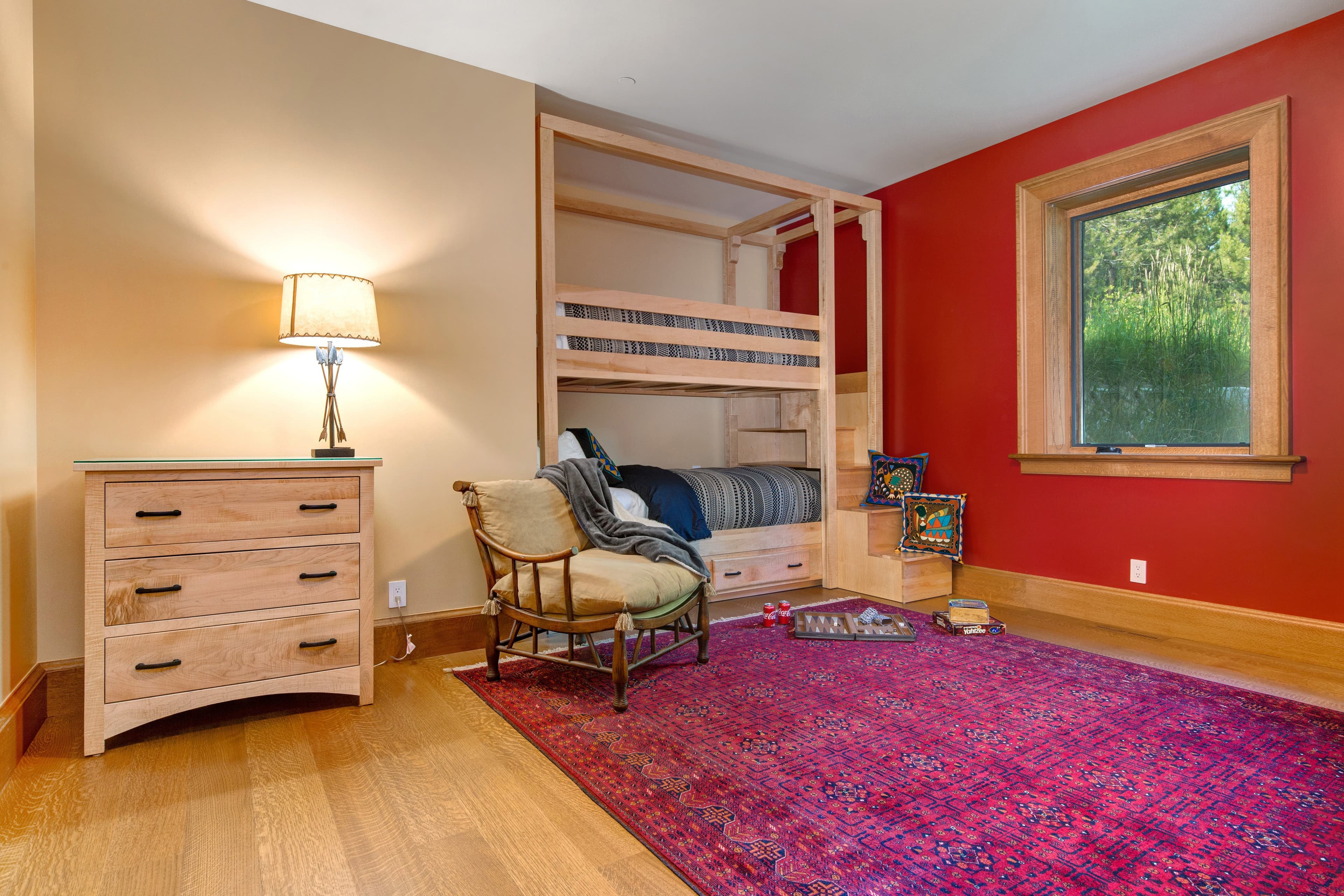 Room with 2 bunk beds, sleeps 4
