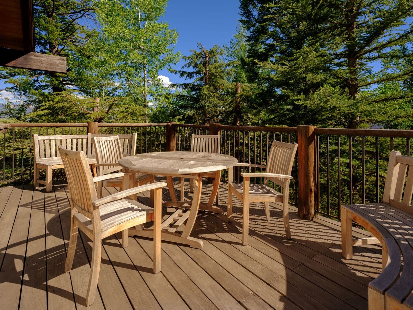 Outdoor Dining Area - Second Level