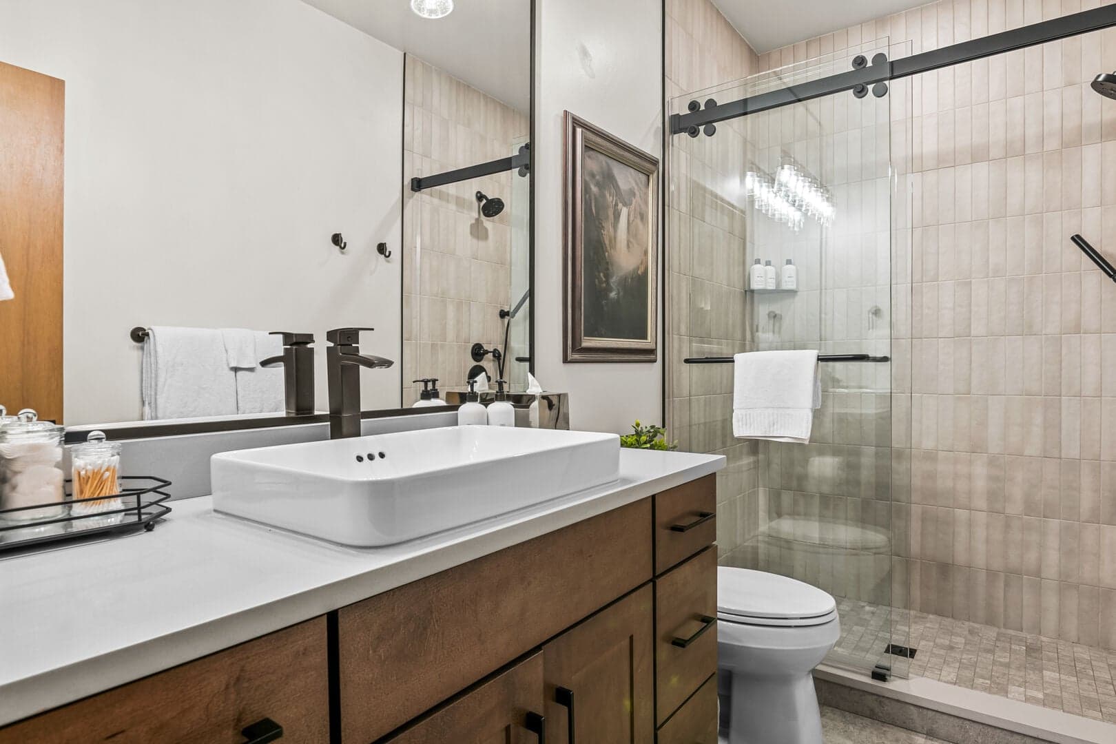 Hall/Twin Full Bath- Upstairs