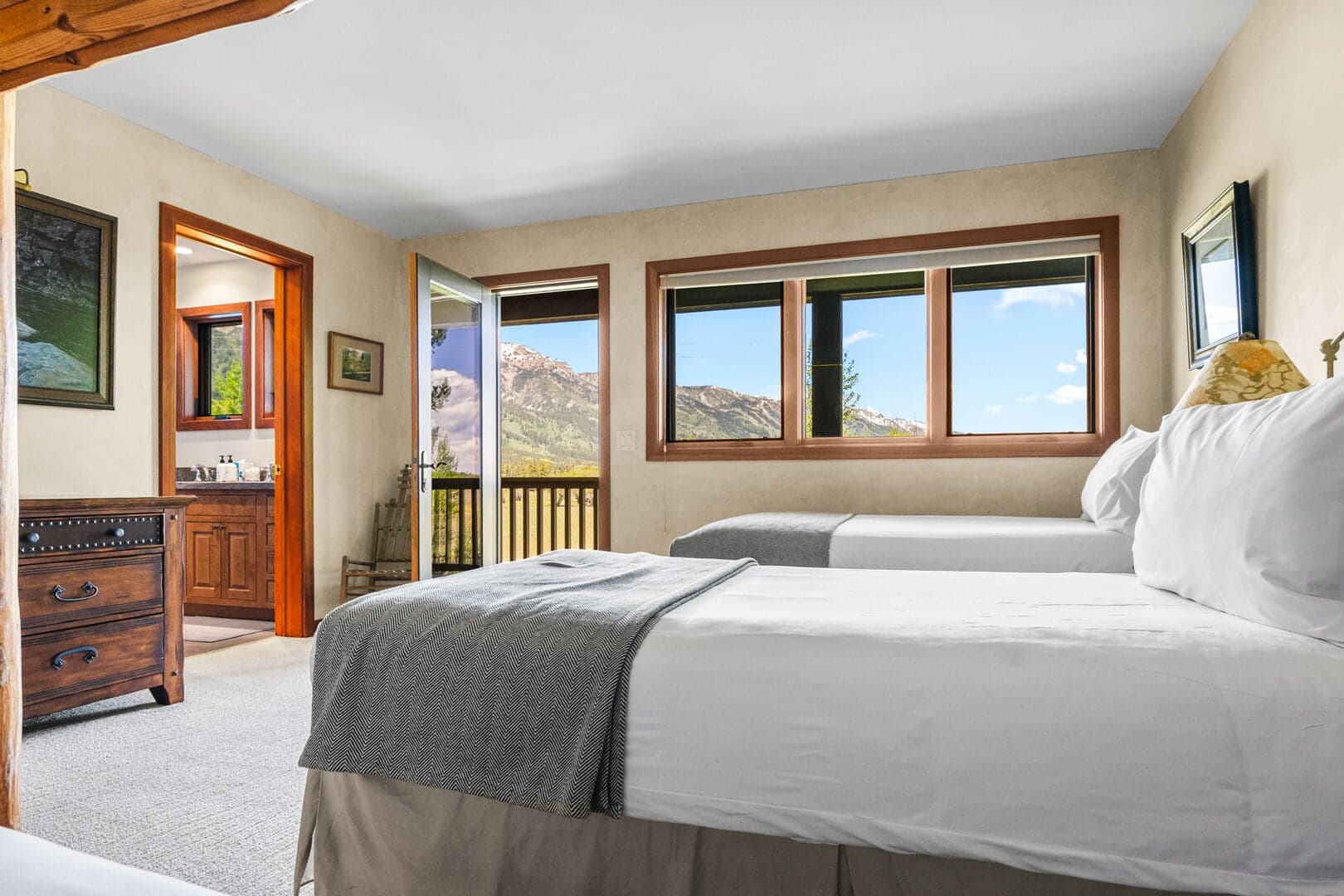 Upstairs Twin Room plus Twin Bunks
(Twins are convertible to a king for a fee.)