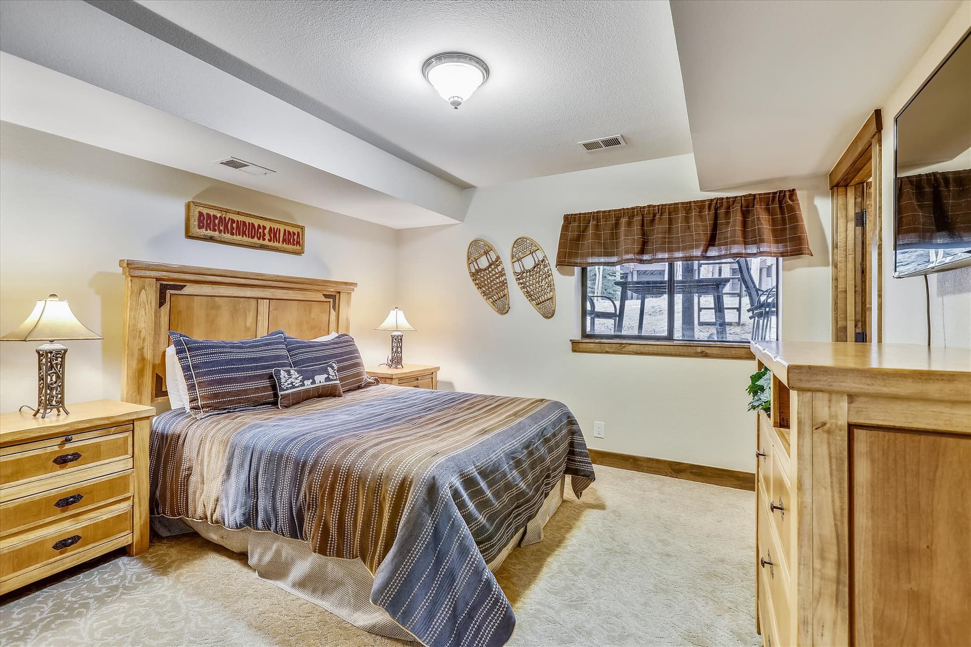 Bedroom, Village Point 109, Breckenridge Vacation Rental