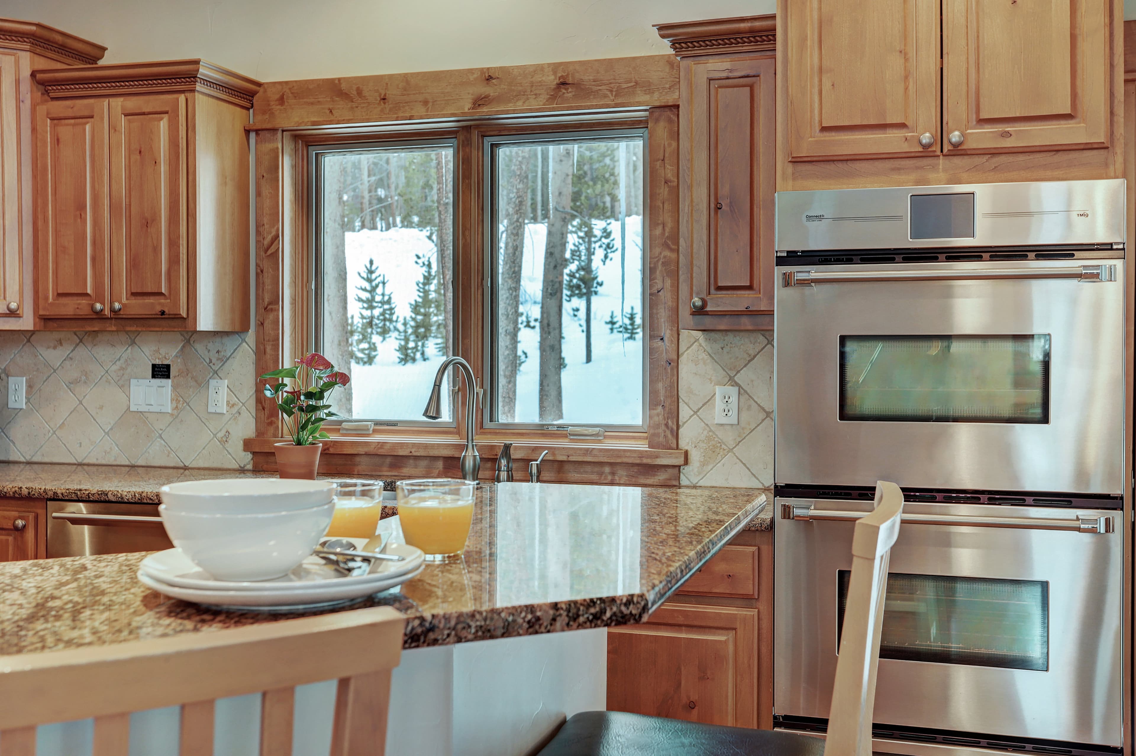 Kitchen - Highlands Trail House - Breckenridge Vacation Rental