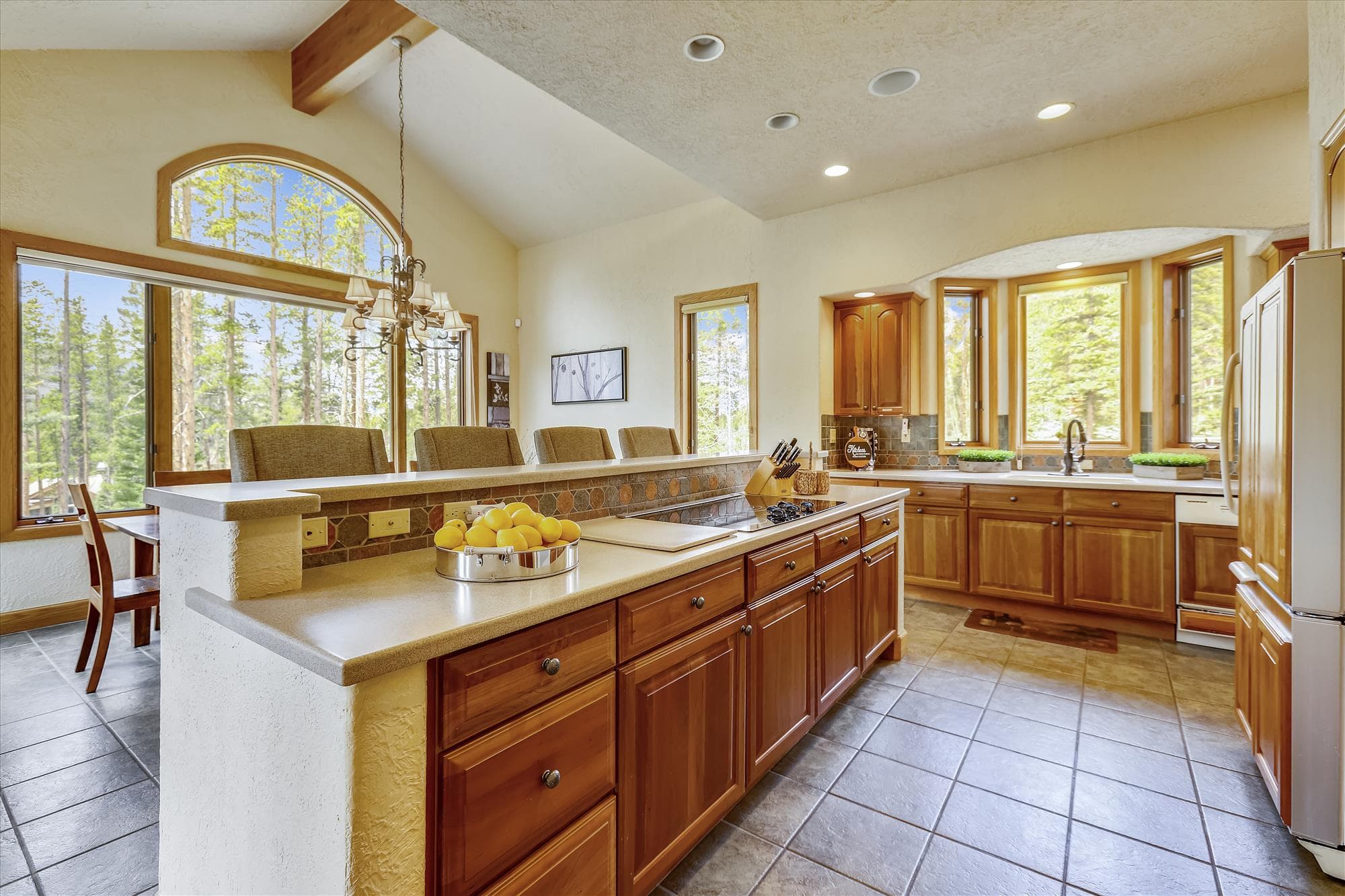 Kitchen - Evergreen Lodge - Breckenridge Vacation Rental