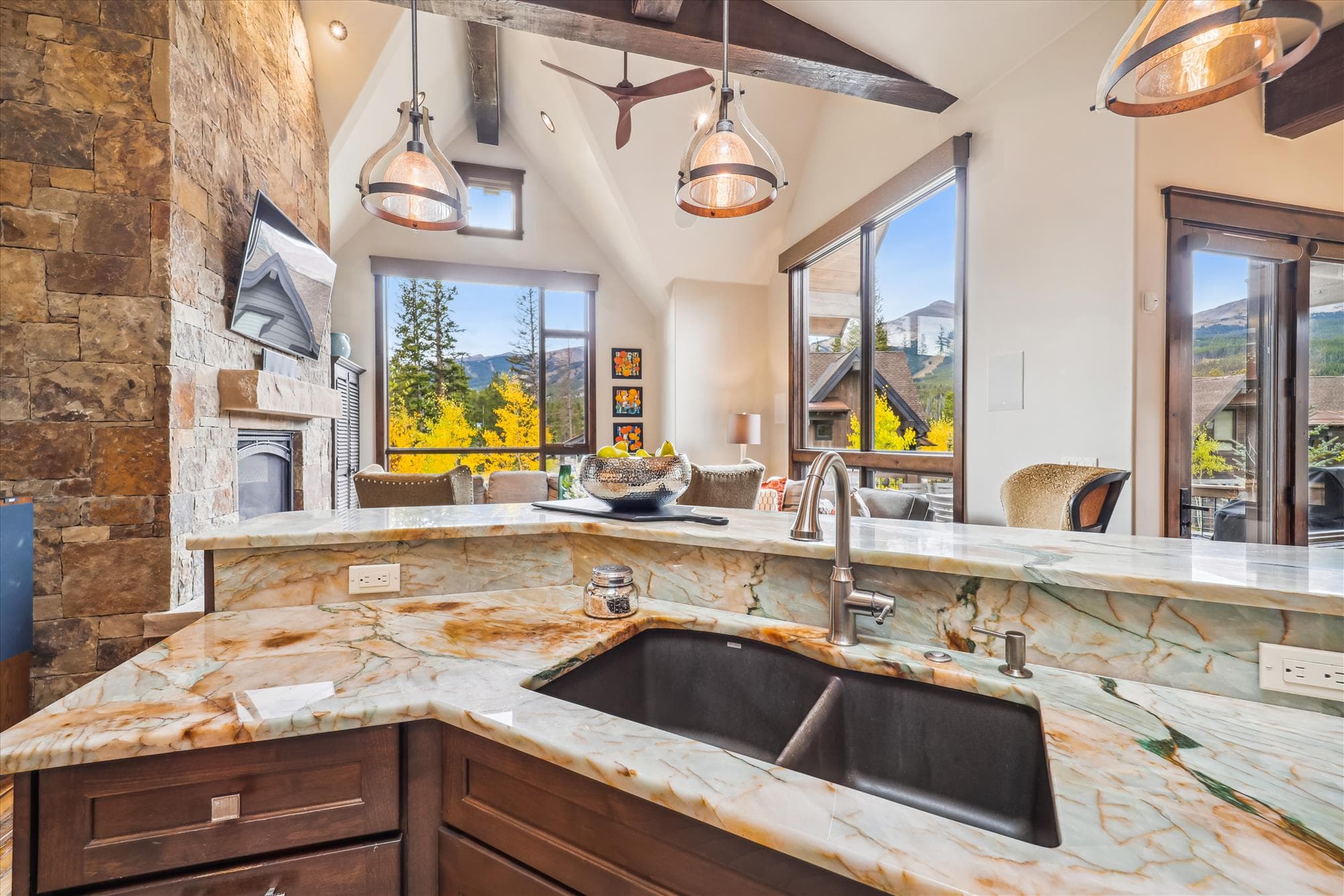 Kitchen - Highwoods at Shock Hill - Breckenridge Vacation Rental
