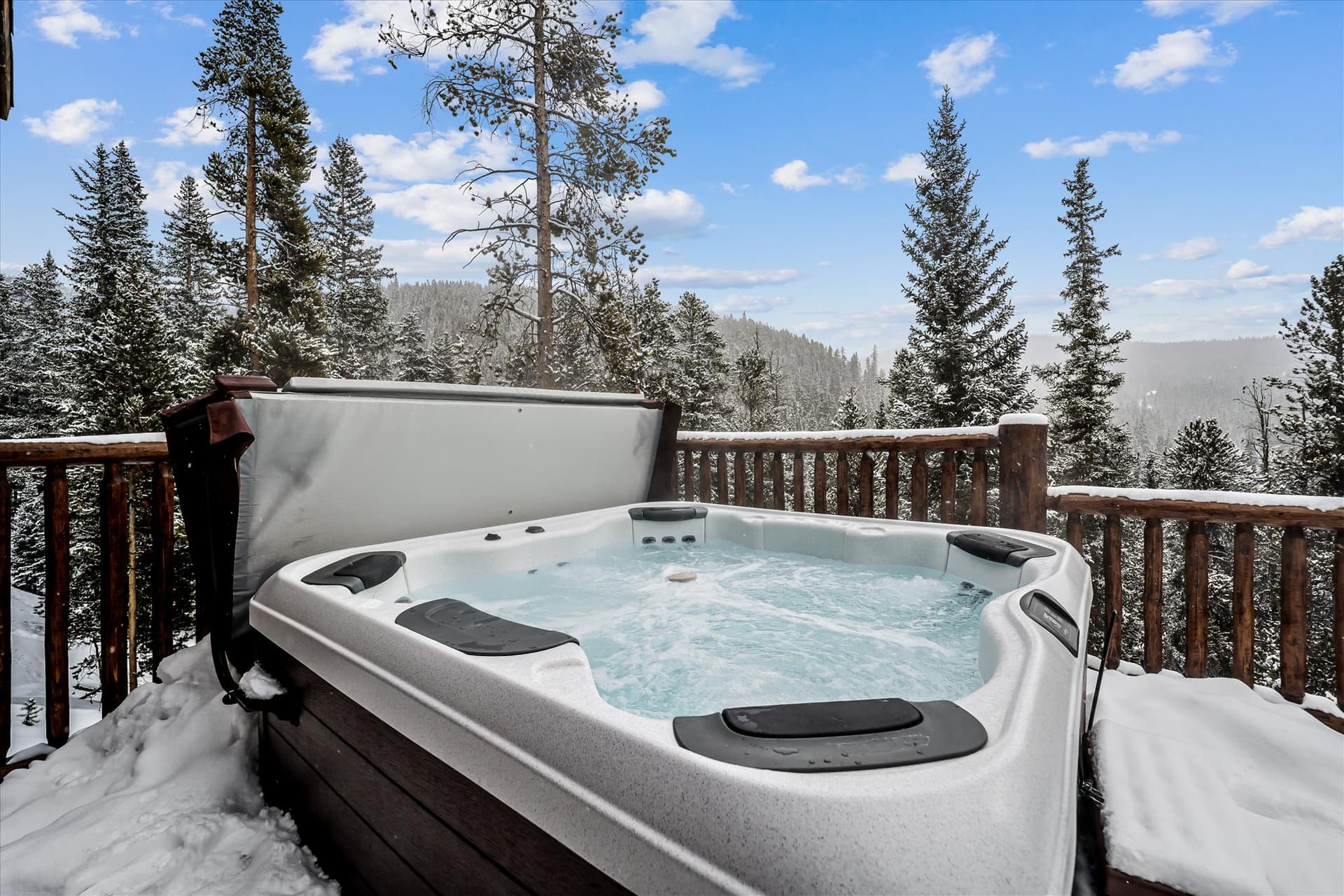 Hot Tub - Modern Log Cabin - Breckenridge Vacation Rental