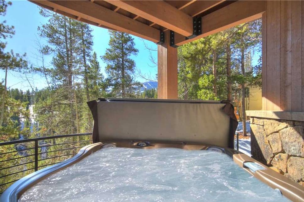 Hot Tub - Lookout on Christie Lane - Breckenridge Vacation Rental