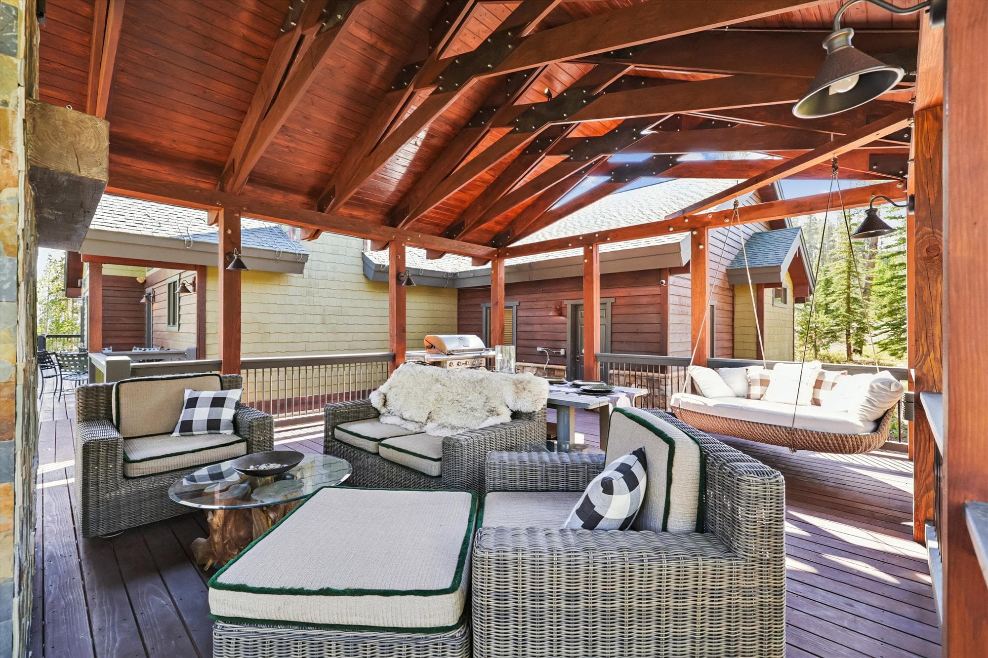 Outdoor Living Space - Pine Needle Lodge - Breckenridge Vacation Rental