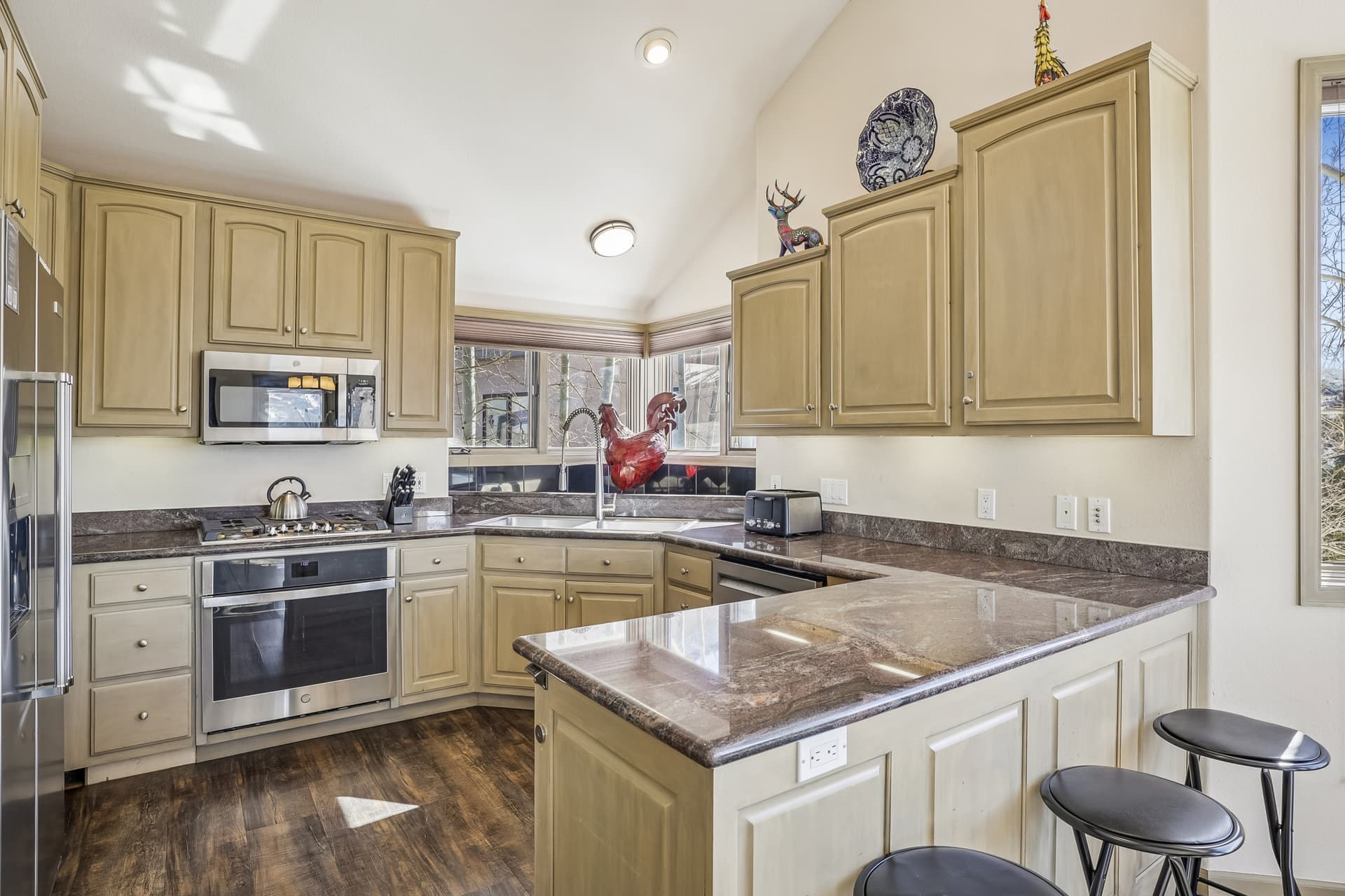 Kitchen - Charter Ridge 10 - Breckenridge Vacation Rental