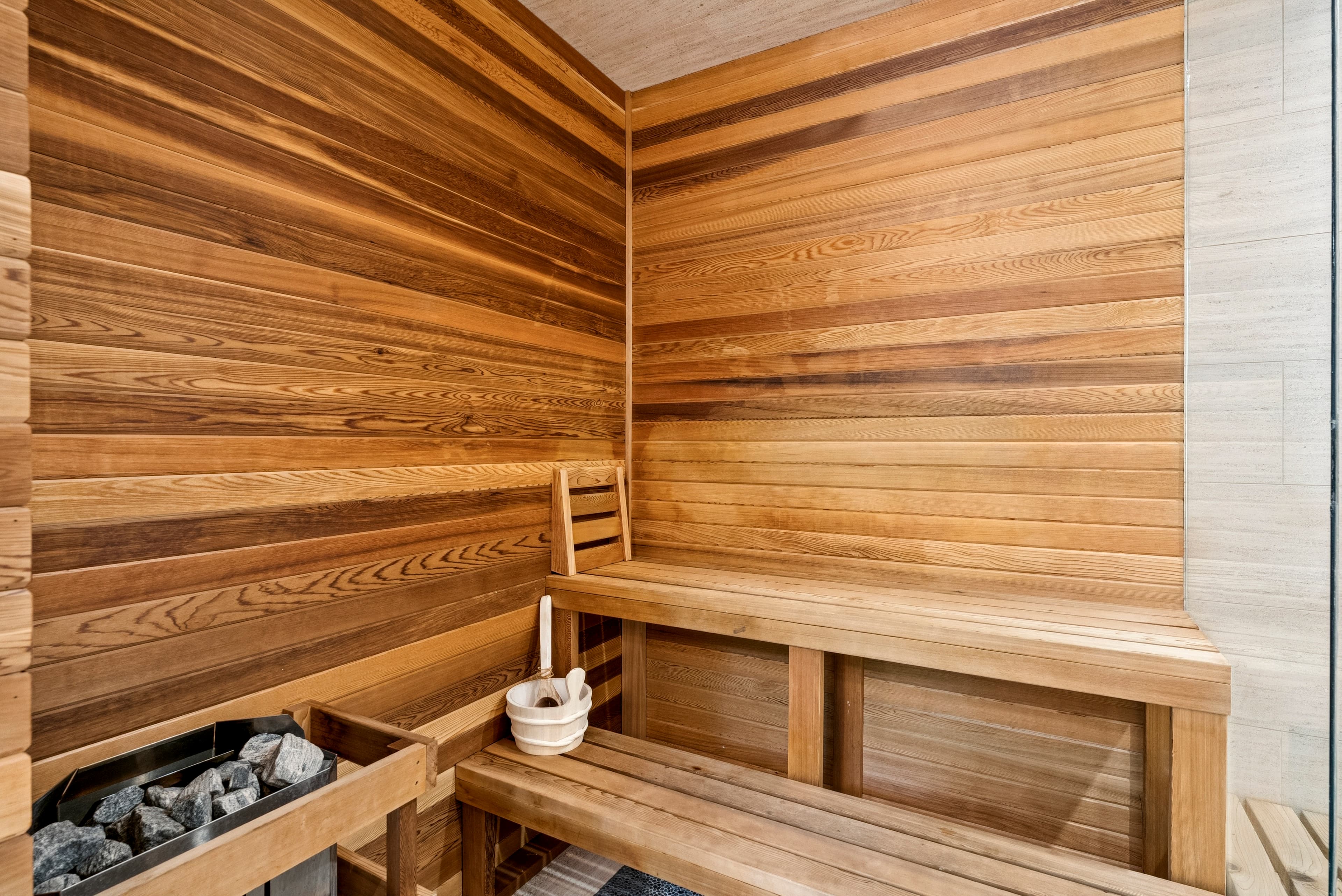 steam room