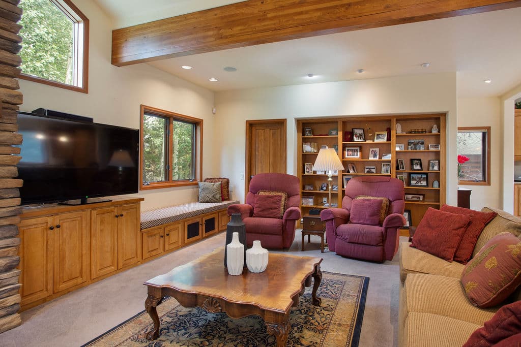 Living Area - Streamside Lane - Frisco Vacation Rental