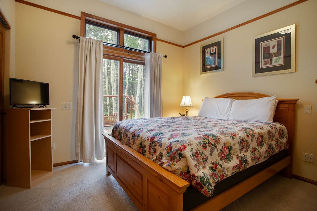 Bedroom - Streamside Lane - Frisco Vacation Rental