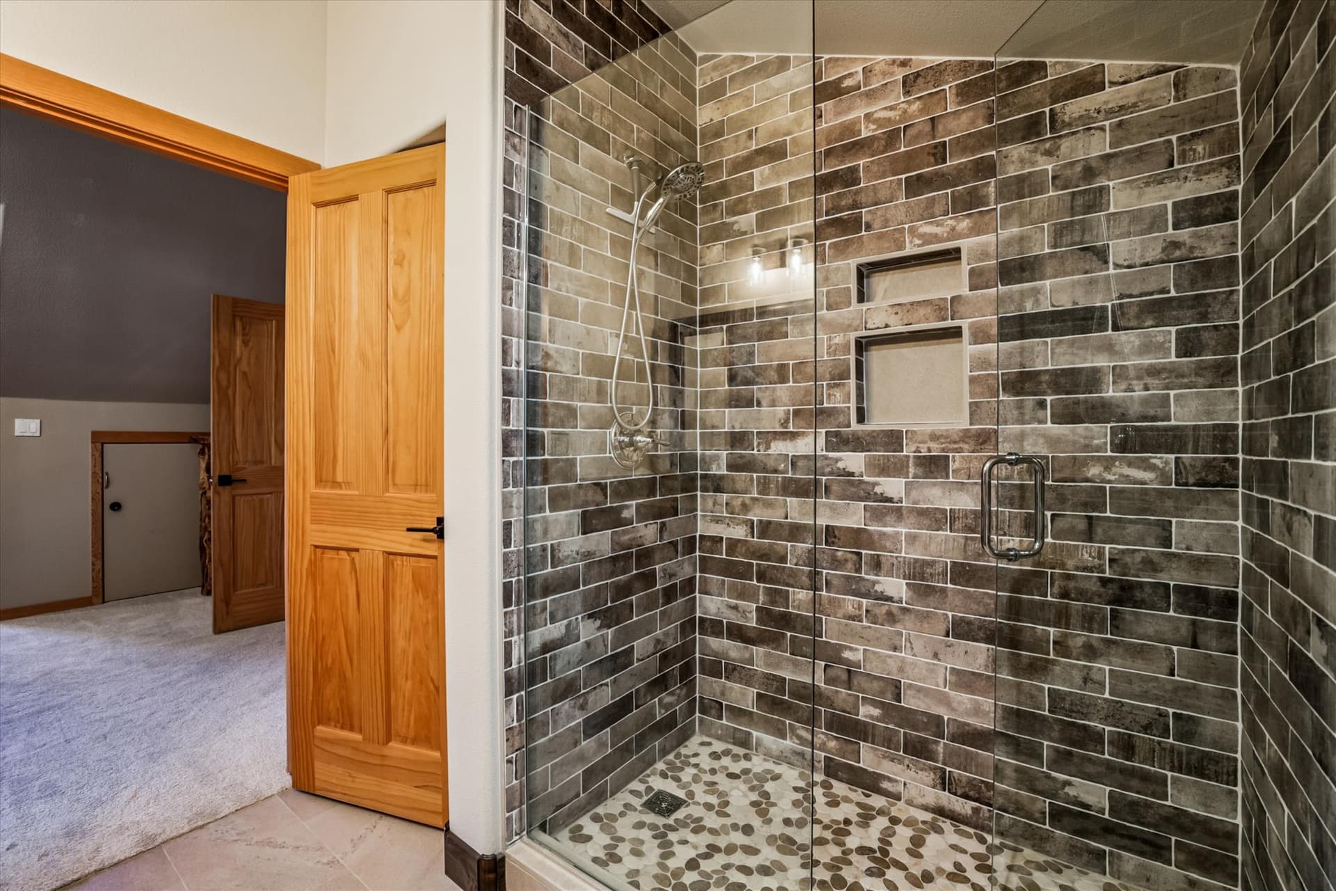 Bathroom - Mountain Serenity Retreat - Blue River Vacation Rental
