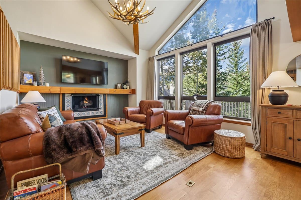 Living Area - Powder and Pines - Breckenridge 30+ Night Rental