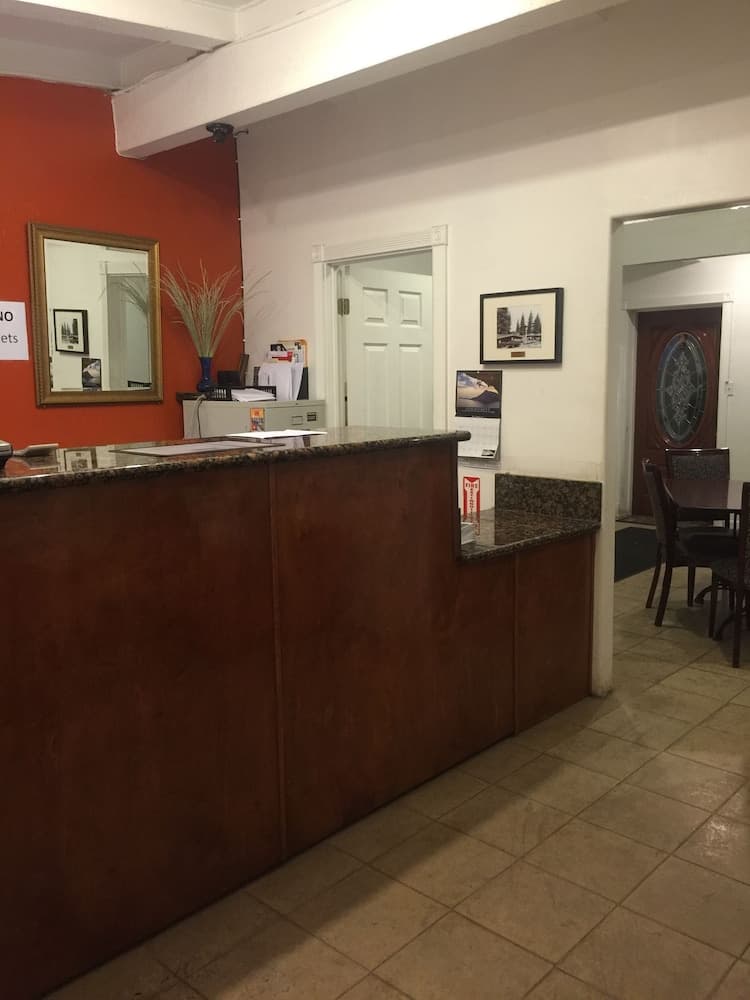 Check-in/Check-out Kiosk