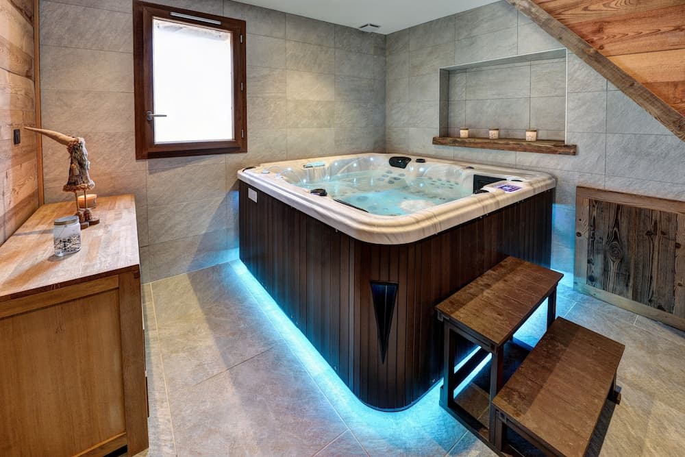 Jetted Tub