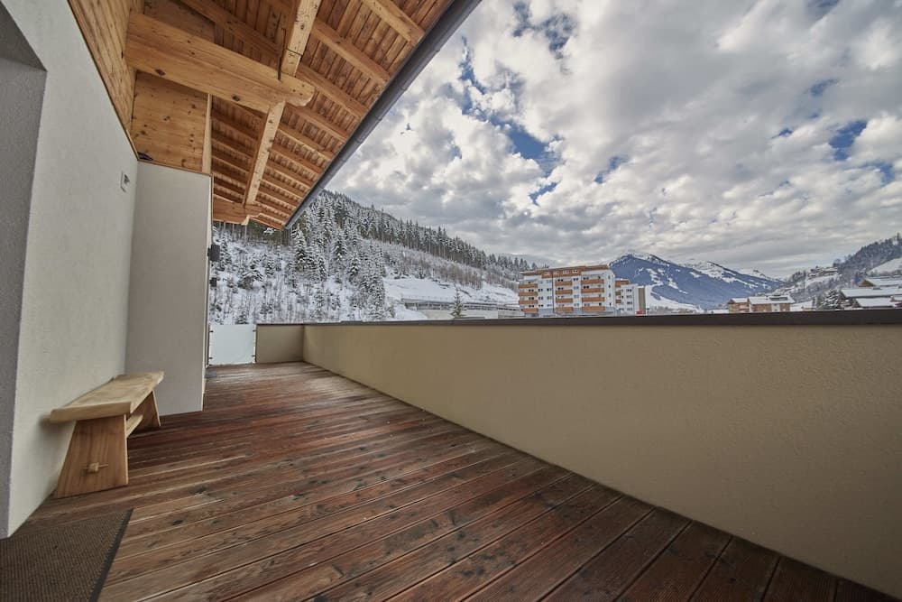 Sundeck