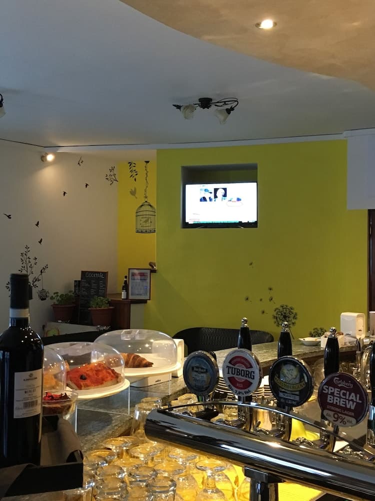 Sports Bar