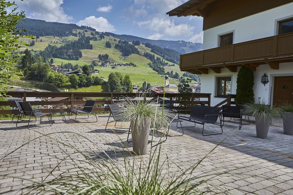 Sundeck