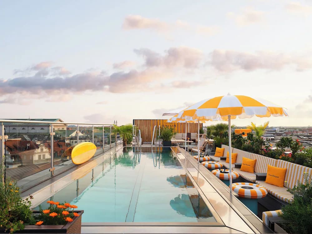 Rooftop pool