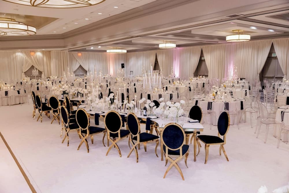 Banquet hall