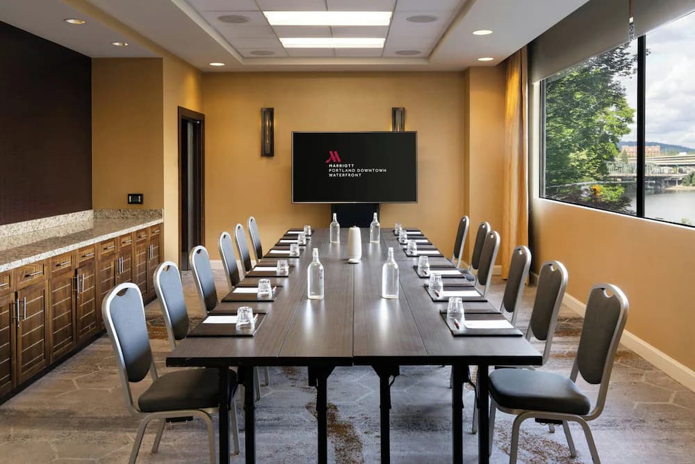 Meeting facility
