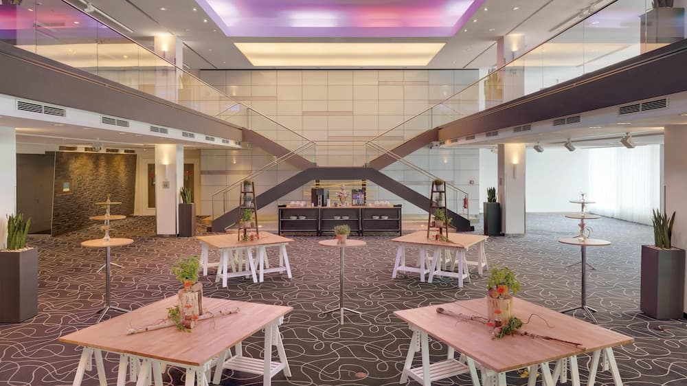 Meeting facility