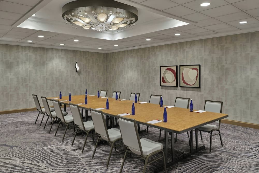 Meeting facility