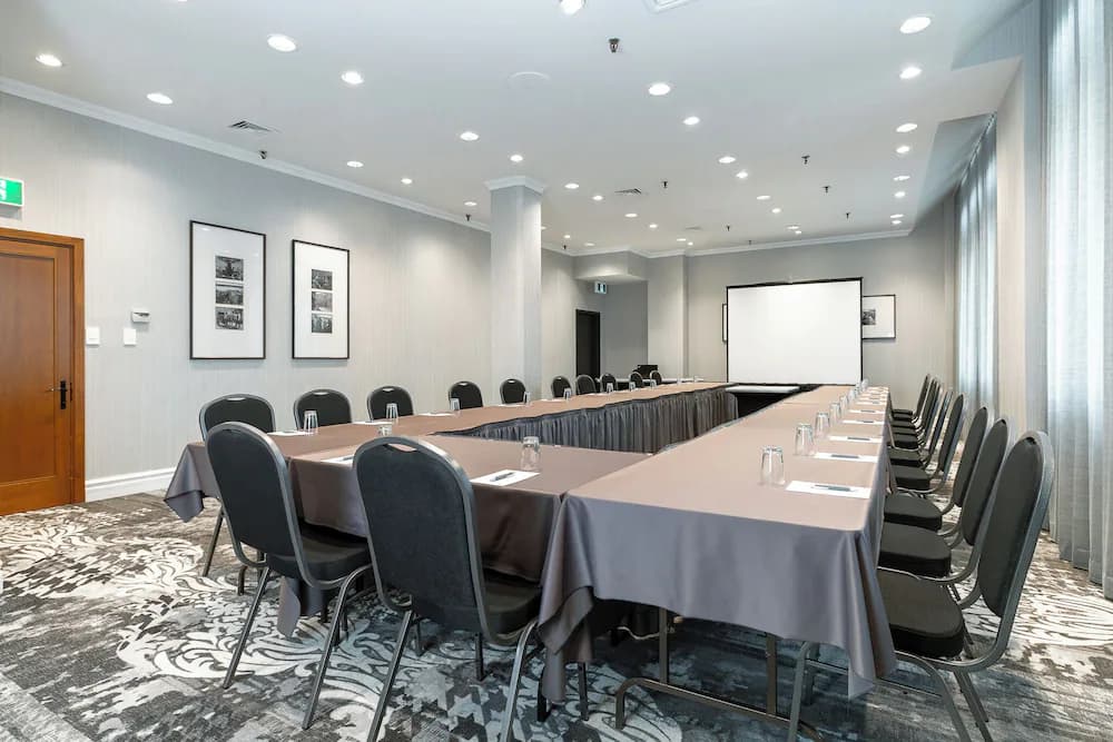 Meeting facility
