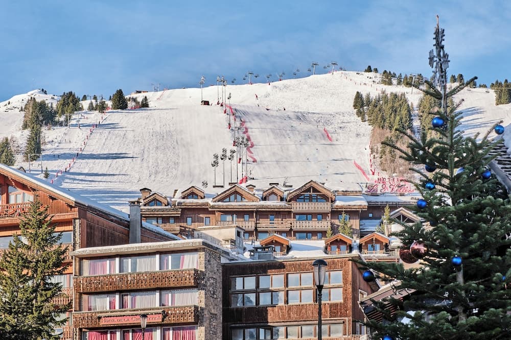 Skiing