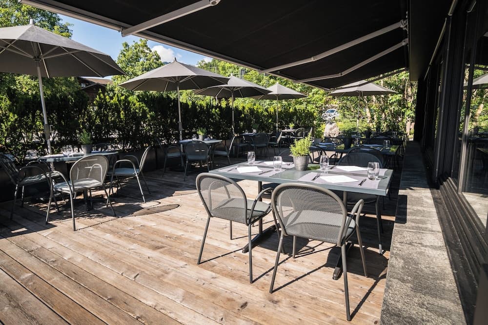 Sundeck