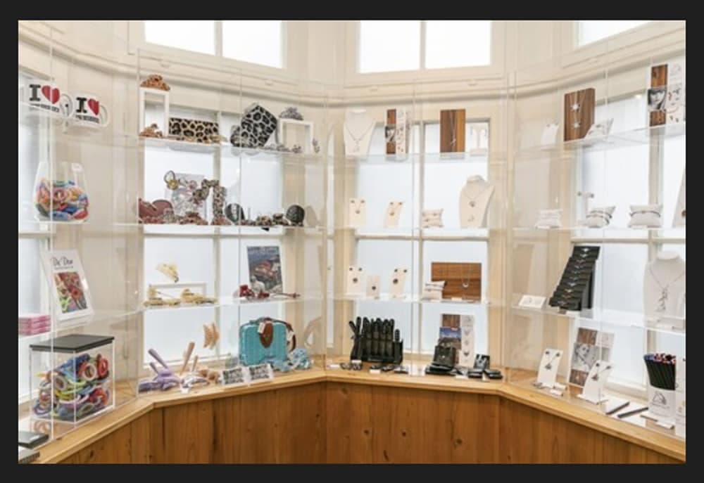 Gift shop