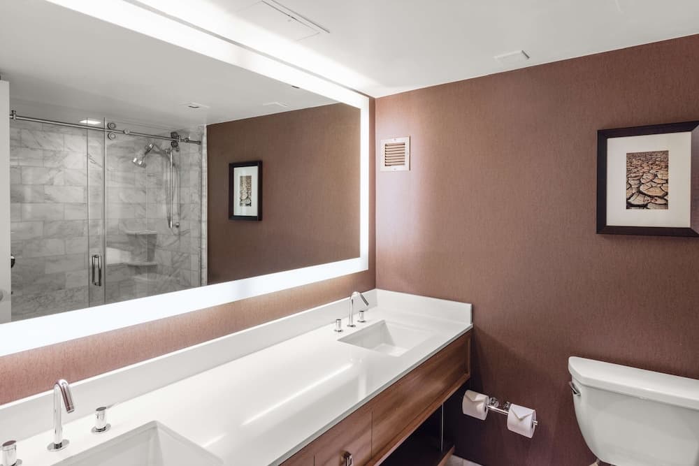 Bathroom shower