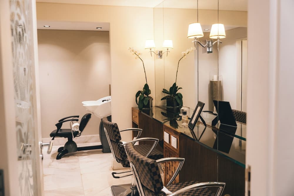 Hair salon