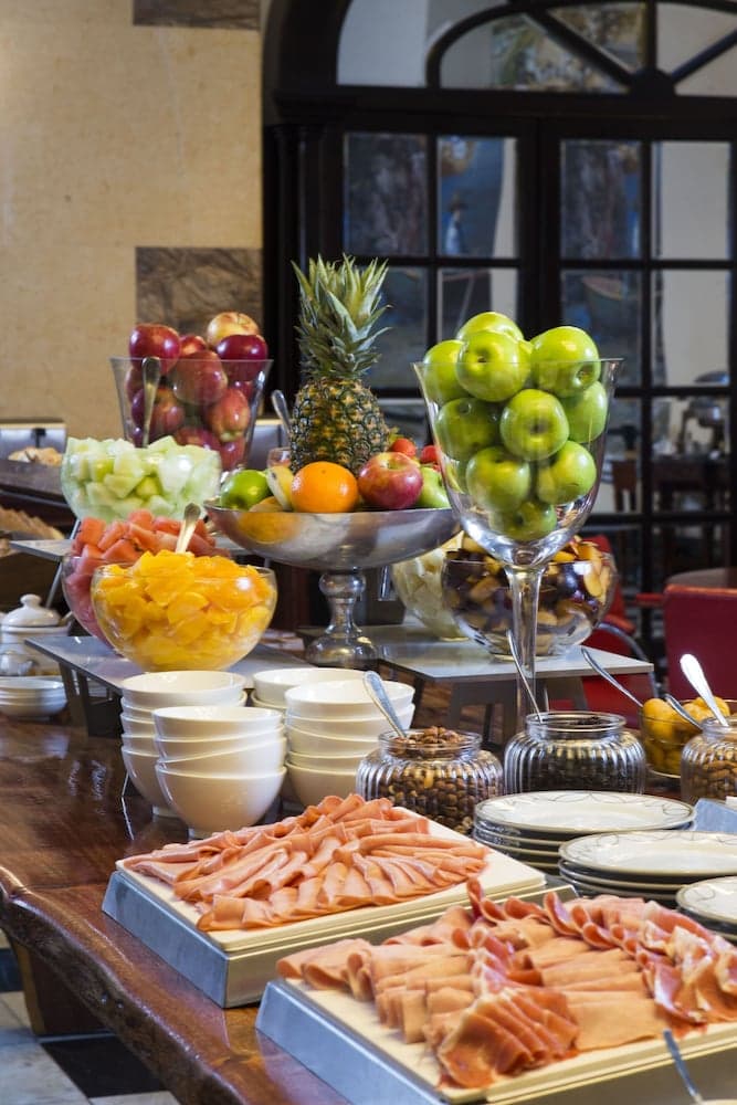 Breakfast buffet