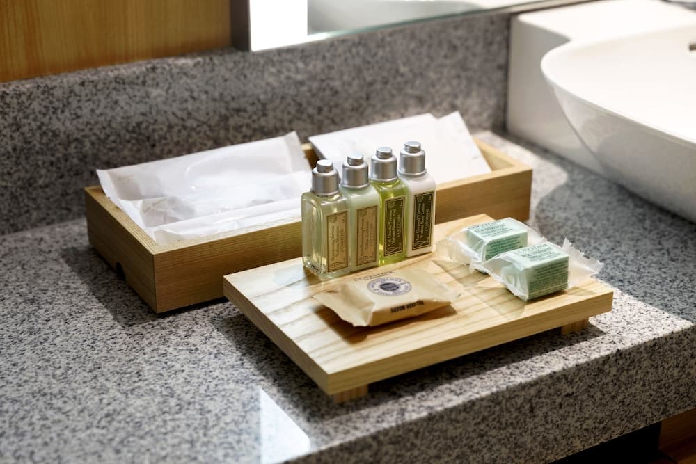 Room amenity