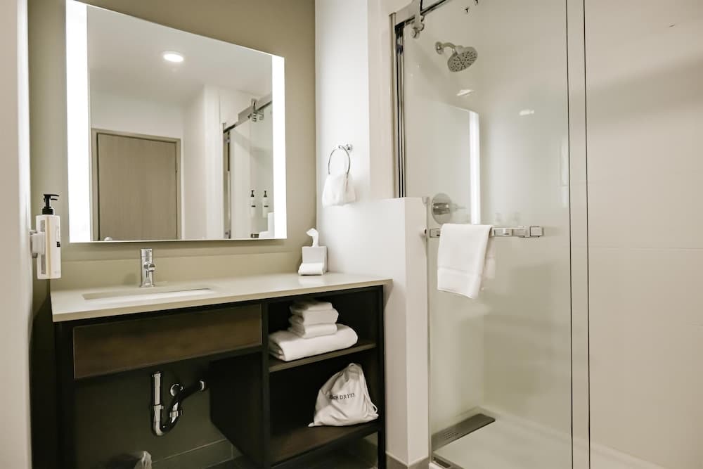 Bathroom shower
