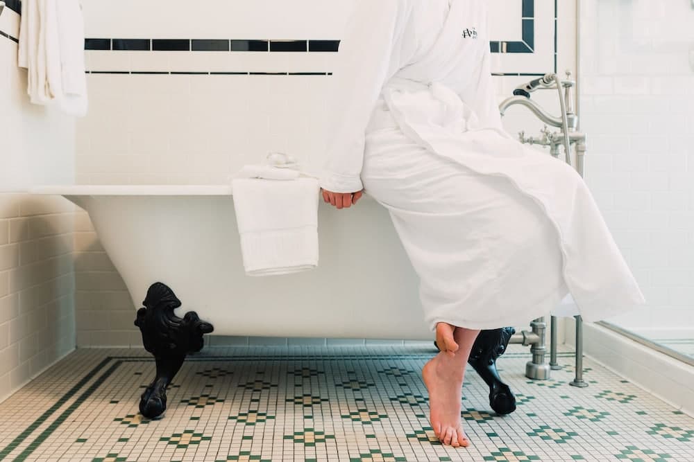 Bathroom amenities
