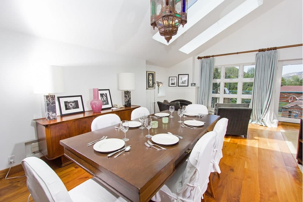 In-room dining