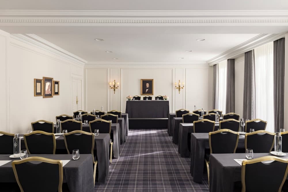 Meeting facility